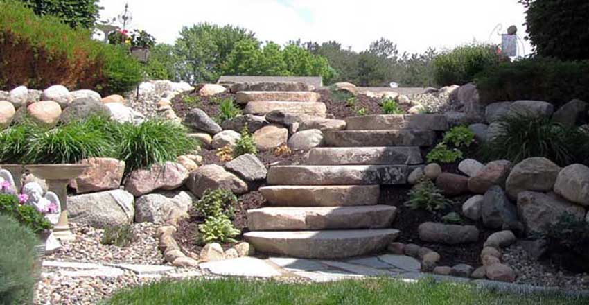 Hasil gambar untuk Types of Landscaping With Natural Stone