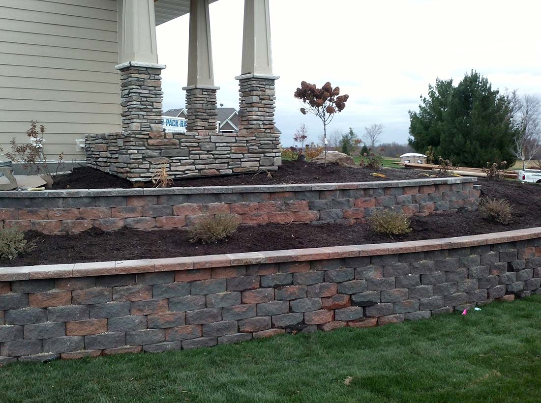 Block Retaining Wall in Burnsville, MN